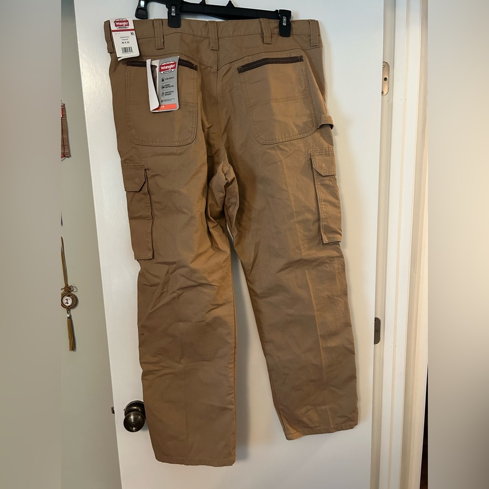NWT. Wrangler Rancher work pants, khaki, men’s size 40x32 - Picture 2 of 9